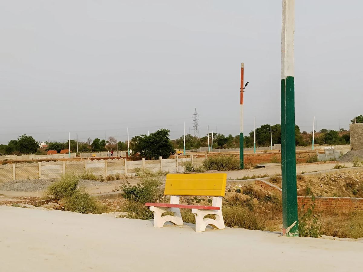 Project seating area and internal road
