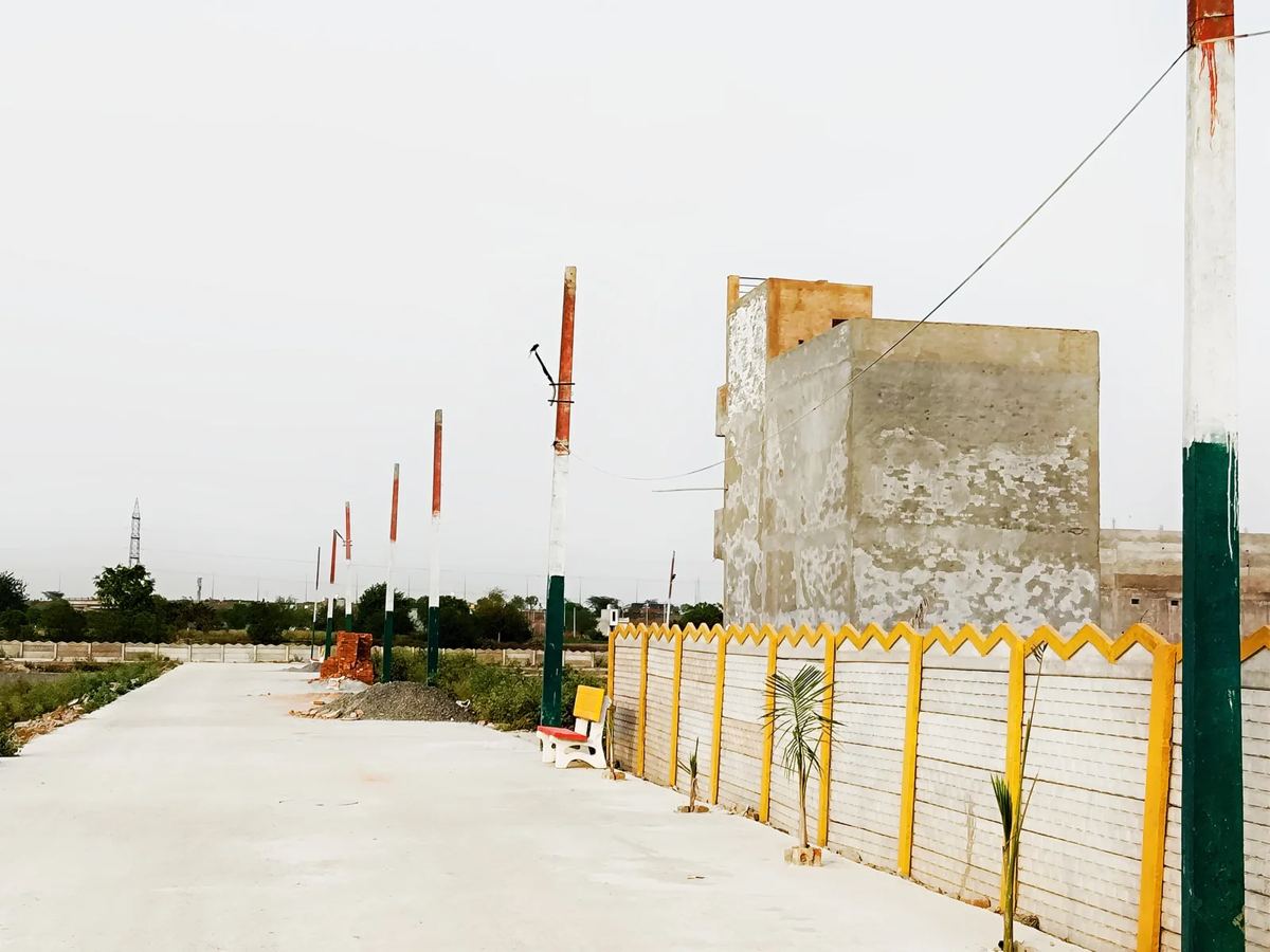 Wide internal concrete road